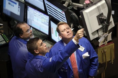 U.S. markets end Monday on the positive side 