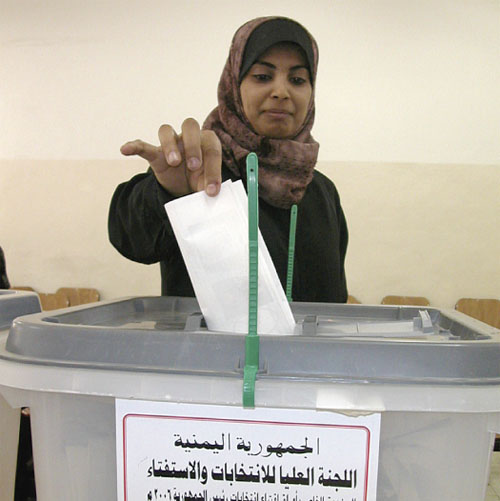 Yemen ruling party sweeps