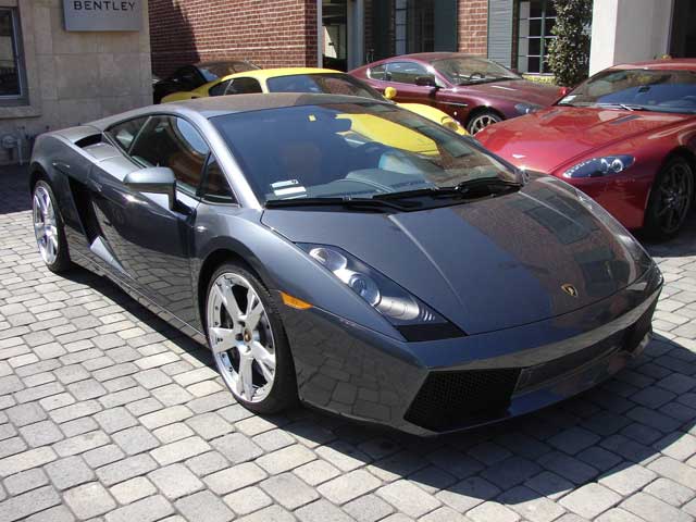 Lamborghini to recall 1,500 Gallardos over potential fire risk
