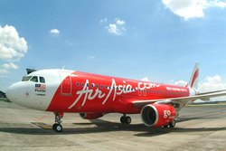 Malaysian-Indian Fernandes becomes Airline CEO of the Year