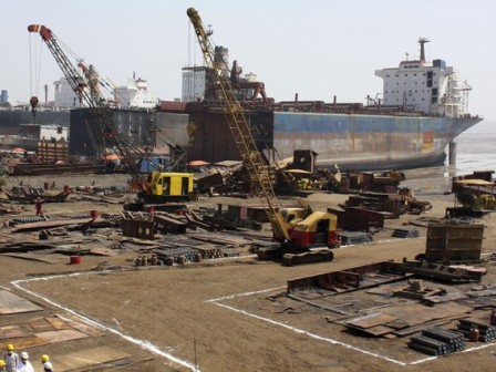 India withholds toxic ship’s entry into Alang shipyard