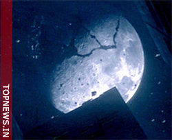 Planet wobbles could reveal life-bearing alien moons