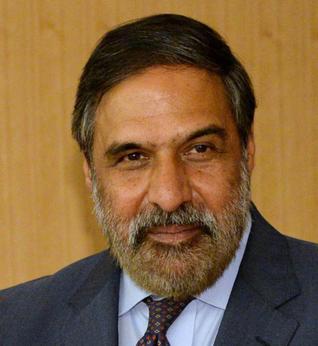 Commerce Minister Anand Sharma hopeful of rate cut 