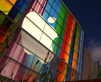 Apple splits shares to make them 'affordable'