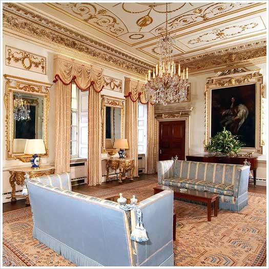 Arts in Drawing Room
