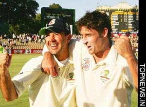 Australia clings on to first place after win in Sydney