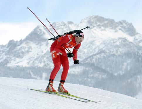 German women capture final biathlon relay, season title 