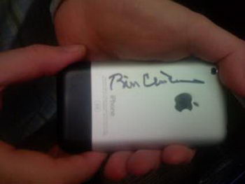 iPod signed by Bill Clinton sells for $2,200 at charity auction
