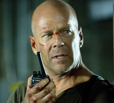Bruce Willis desperate to make Die Hard 5