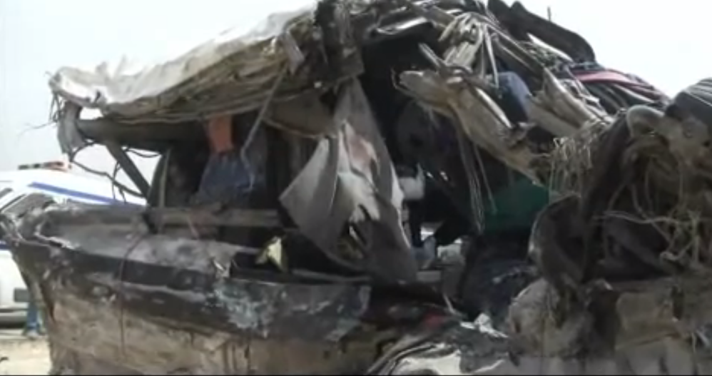16 killed in Ecuador bus crash