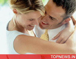 Canoodling can lower stress levels in couples