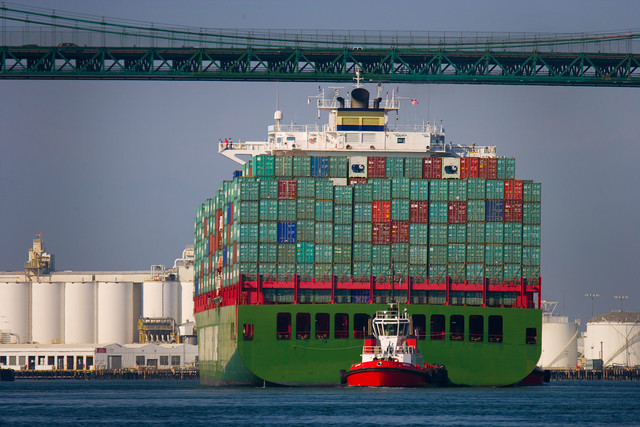 Chinese exports rise 14.7% in April