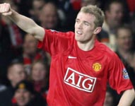 ManU midfielder’s home raided by burglars