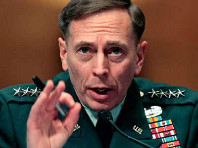 No threat to Zardari, govt from Pak Army : Petraeus