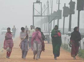 Delhi temperature to rise Tuesday, fog expected