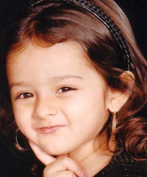 Diya Sonecha Gets Pampering From We Are Family Director