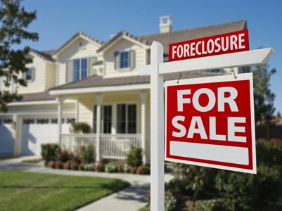 Foreclosures fell to lowest level seven years in June, report 