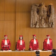 Lawyers demand injunction against German bail-out 
