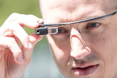 Google to make ‘Made-in-USA’ glasses with Foxconn
