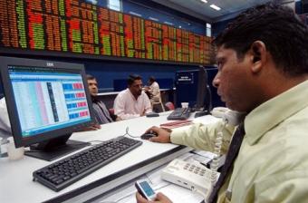 Indian Market Closes Lower; Larsen and HDFC Slip
