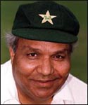 Pak cricket coach urges players to draw inspiration from Obama