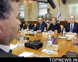 ROUNDUP: Israeli cabinet approves sanctions on Hamas prisoners 