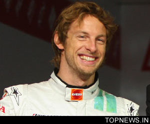 Button wins in Bahrain 