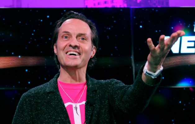 T-Mobile USA CEO says the carrier’s subscriber losses will end next year