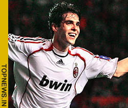 Man City to launch charm offensive to attract Kaka despite his lack of interest