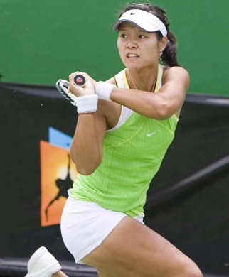 Li Na reaches third Australian Open semifinal