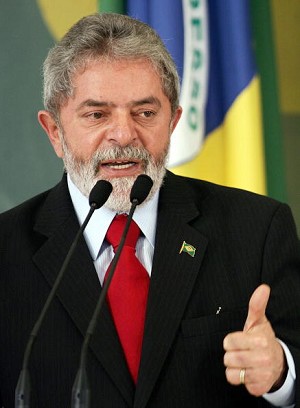Lula: FARC must part in "democratic game" and release hostages