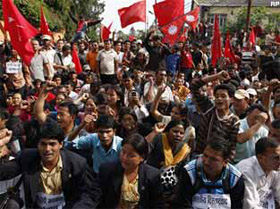 Maoists hold huge anti-government demonstrations in Kathmandu