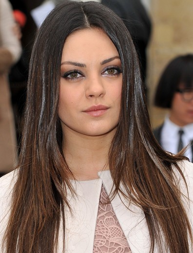 Mila Kunis Takes No Naked Pledge Topnews