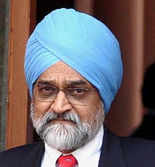 CAD may drop below 3.8% this fiscal: Montek Singh Ahluwalia