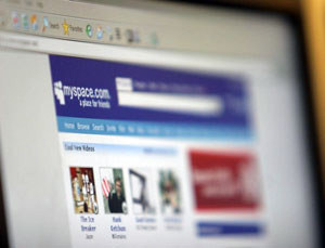 MySpace removes 90,000 sex offenders from website