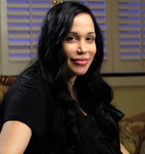 Octomom may add a pig to her brood of 14 kids