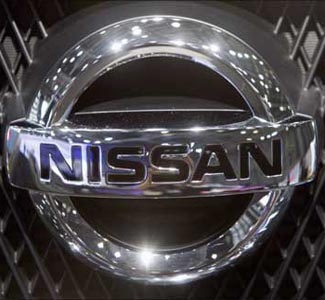 Renault-Nissan, Bajaj sign pact for small car 