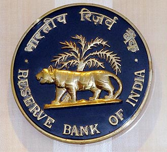 RBI scraps 26% cap on interest rate for MFIs