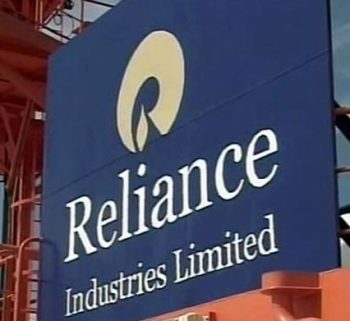 Reliance plans to place bid for mobile phone spectrum: report