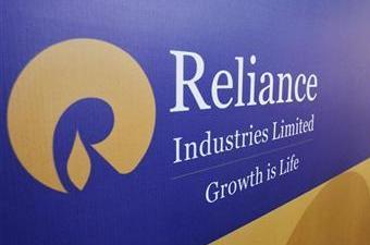Oil ministry wants RIL to submit accounts to CAG