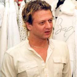 Fashion Designer Rohit Bal Recovering Well After Angioplasty