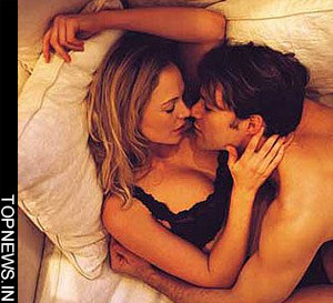 Sex with ''friends with benefits'' common among college-goers