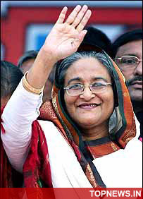 Sheikh Hasina returns to Dhaka to contest general polls