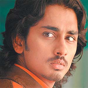 Now I want to show my romantic side: Siddharth