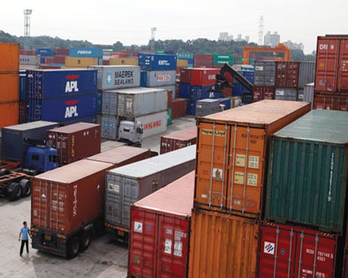 South Korea posts trade surplus