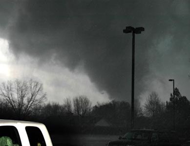 Tornadoes injure hundreds south of Washington