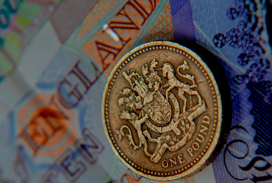 UK’s services PMI falls to 52.2 in September