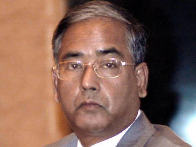 UK Sinha assumes office as 8th Sebi Chairman