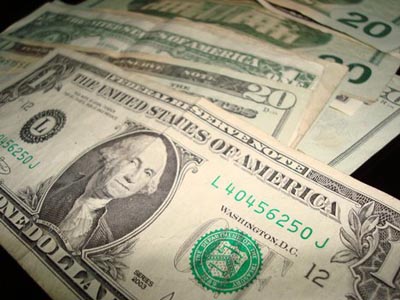 US Consumer sentiment rises to 74.3 in August