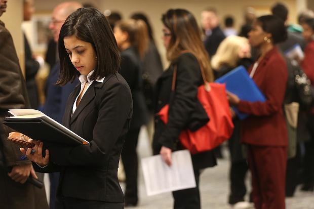 US firms create 165,000 new jobs in April